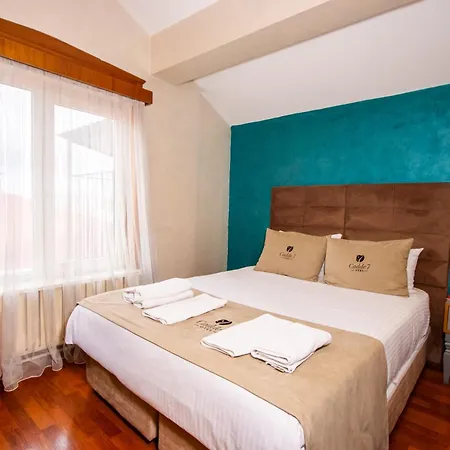 Hotel Cadde 7