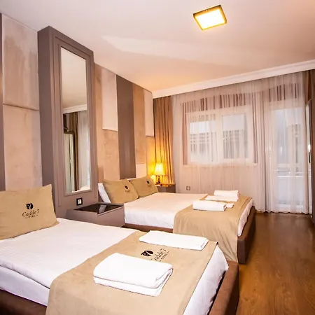 Hotel Cadde 7 *